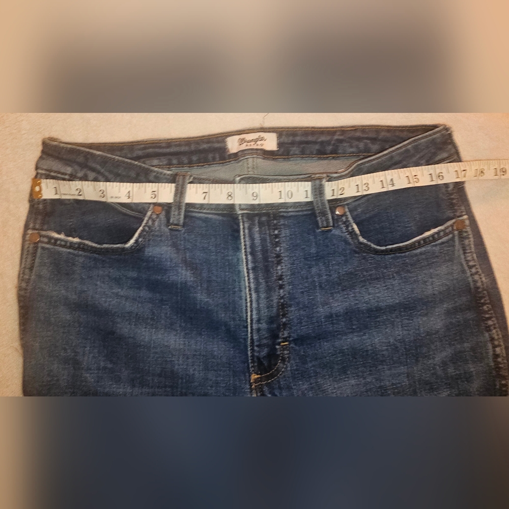 Wrangler Women's Retro High Rise Flare Bell Bottom Jeans Size 31x30 - Picture 10 of 12